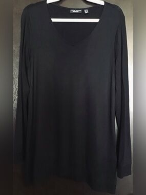 Susan Graver Black Weekend V-Neck Tunic